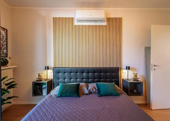 Guesthost - Garden Apartment Bergamo