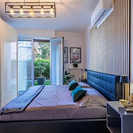 Guesthost - Garden *