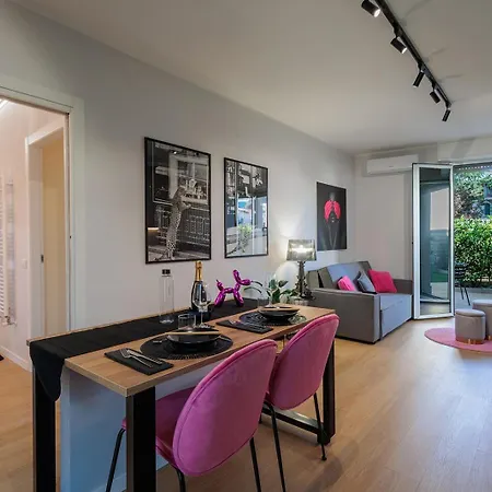 Guesthost - Garden Appartement Bergamo