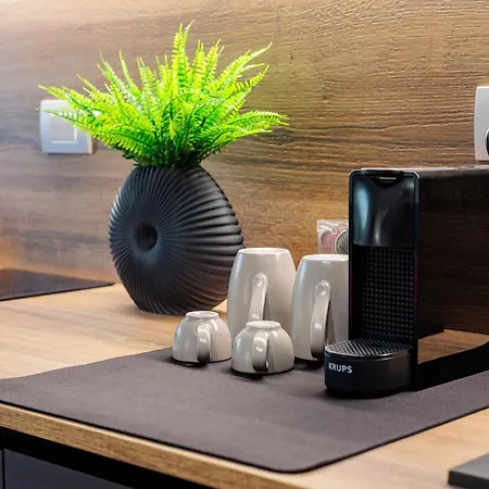 Guesthost - Garden Appartement